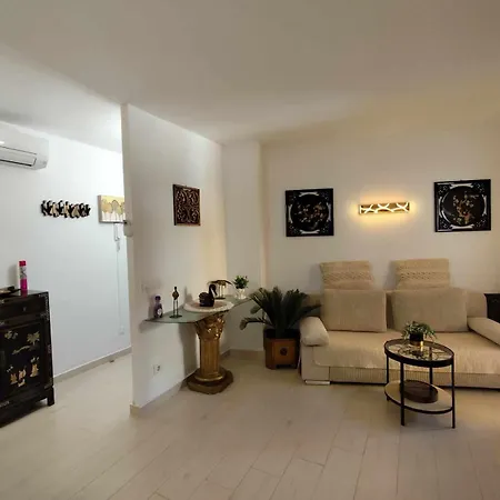 100 M De Playa Apartment *